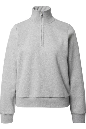 EDITED the label Sweatshirt 