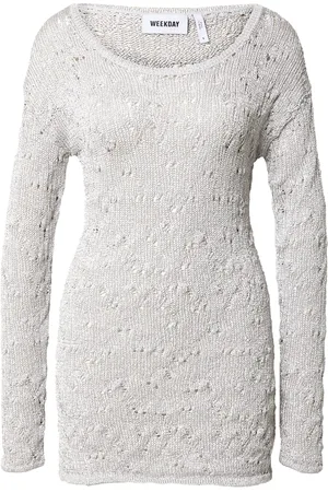 Weekday Pullover 