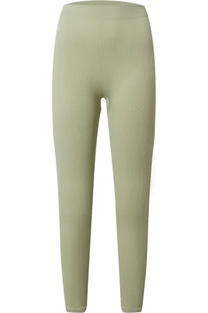 EDITED the label Leggings 