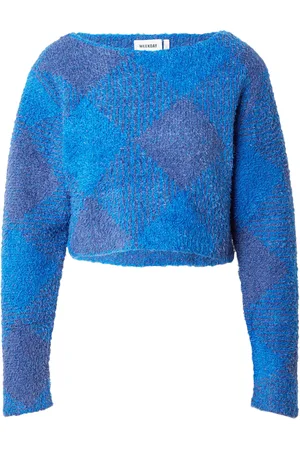 Weekday Pullover 