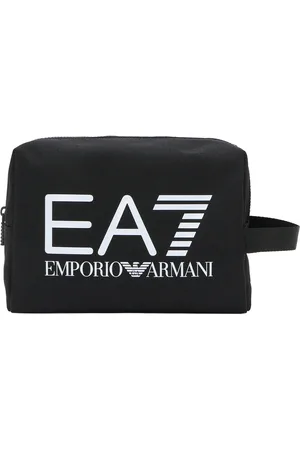 EA7 Mala de higiene