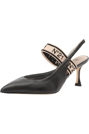 Nº21 Sapatos abertos atrás
