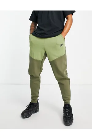 Nike Tech Fleece jogger in medium olive