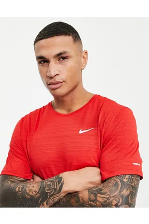 Nike Homem T-shirts & Manga Curta - Miler Dri-FIT t-shirt in