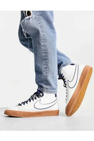Nike Blazer Mid'77 premium trainers in sail and navy with gum sole