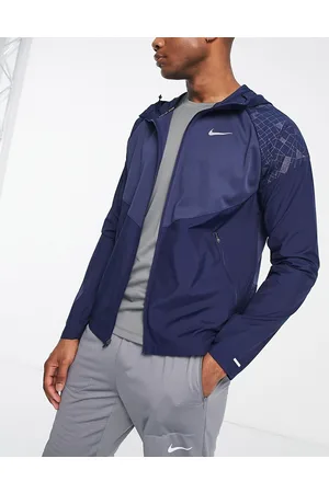 Nike Run Division Miler reflective coat in