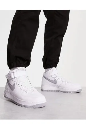 Bota Nike Air Force 1 Mid Lv8 Cano Alto