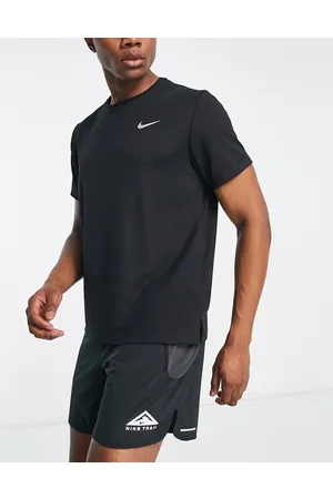 Nike Homem T-shirts & Manga Curta - Miler t-shirt in