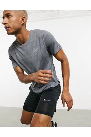 Nike Homem T-shirts & Manga Curta - Dri-FIT Miler t-shirt in