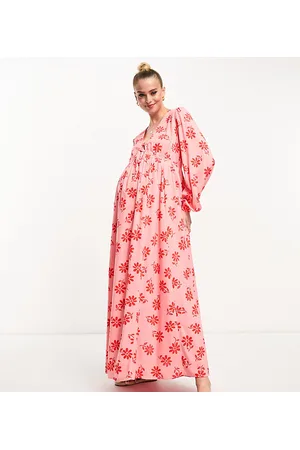 ASOS Mulher Vestidos Estampados - ASOS DESIGN Maternity viscose v-neck long sleeve midi dress with tie front detail in red and pink floral