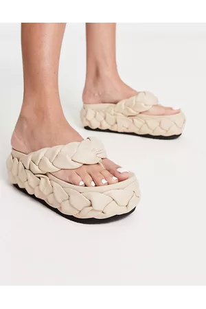 ASOS Mulher Tangas - Freddie leather plaited toe thong flat sandals in