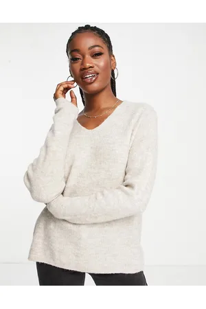 VERO MODA Lightweight v neck jumper in cream