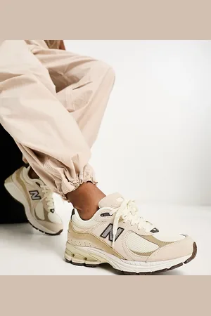 New Balance 2002 sneakers in tan - exclusive to ASOS - TAN