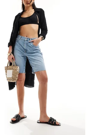 River Island Relaxed straight denim short in light