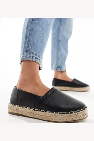 Truffle Collection Wide fit stud detail espadrille in