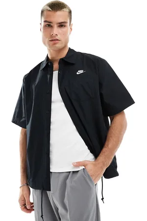 Nike Club woven short sleeve shirt in