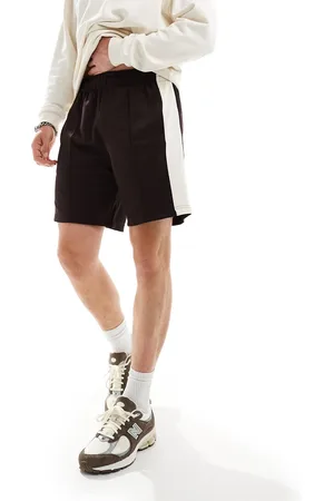 Only & Sons Pull on short with side stripe in