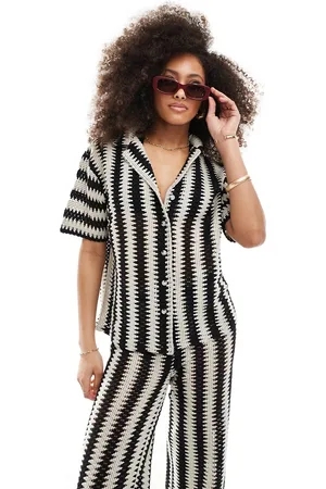 Iisla & Bird Knitted stripe short sleeve beach shirt co-ord in black and white
