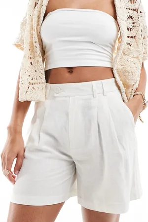 Stradivarius Linen look tailored short in ecru