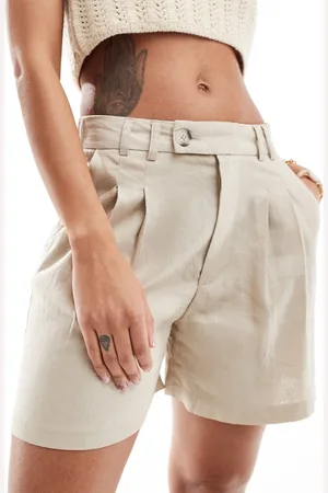 Stradivarius Linen look tailored short in natural