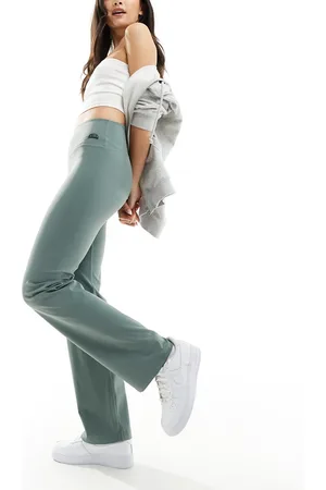 Ellesse Evangelina legging in dark