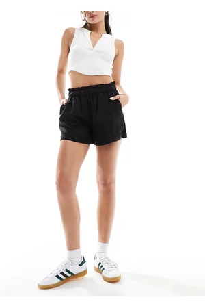 VERO MODA Silky waisted shorts in