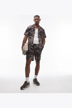 Topman Co-ord shadow printed plisse short in