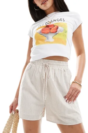 In The Style Drawstring short in cream stripe