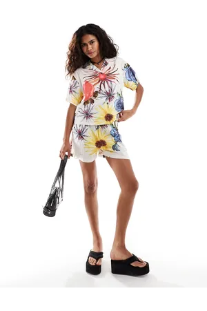 Obey Co-ord print shorts in white