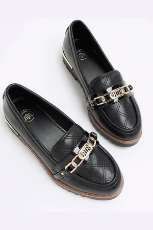 River Island Quilted loafer with chain detail in wide fit
