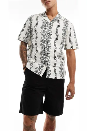 SELECTED Loose fit ripstop shorts in