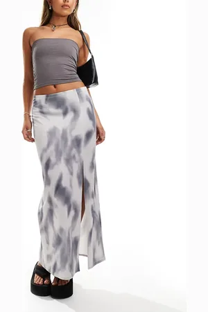 Monki Slim maxi skirt in soft tie dye