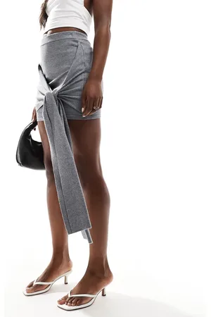 4th & Reckless Knitted knot detail mini skirt in