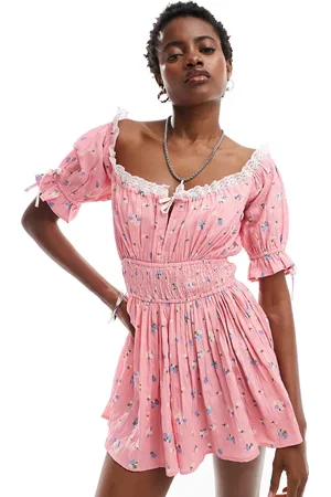 Daisy Street Vintage style tie detail smock playsuit in ditsy