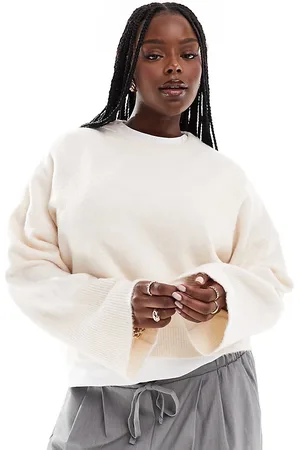 ASOS ASOS DESIGN Curve crew neck boxy jumper with wide cuff in cream