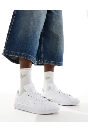 adidas Stan Smith trainers in