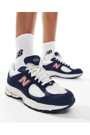 New Balance 2002 trainers in