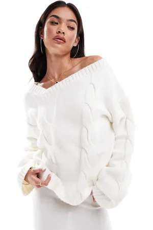 SNDYS Premium asymmetric v neck cable knit jumper co-ord in cream
