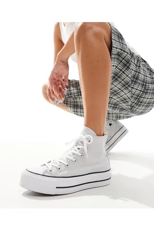Converse Chuck Taylor All Star Lift Hi trainers in light