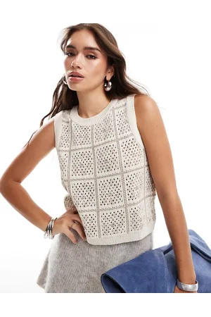 JDY Cropped open knit vest in cream