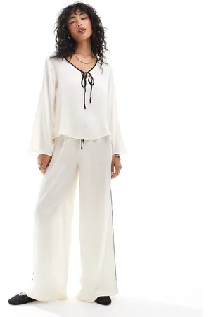 JDY Contrast detail satin midi trouser co-ord in cream
