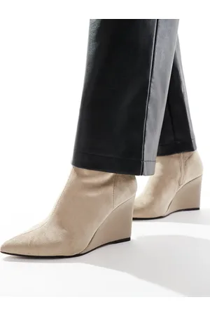 River Island Wedge heel boot in beige