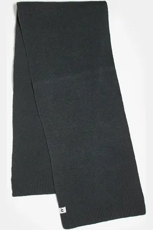 Reclaimed Unisex waffle scarf in charcoal co-ord