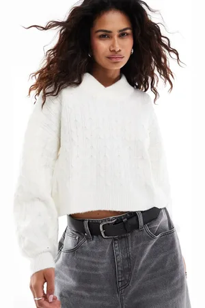 COLLUSION Cable knit v-neck jumper in ecru