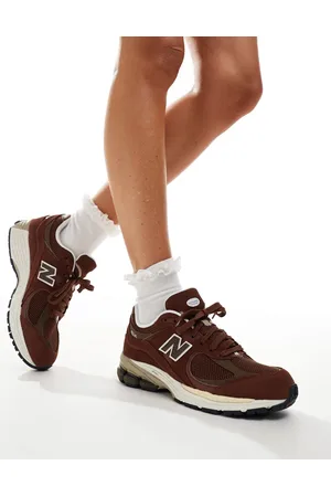 New Balance 2002 trainers in