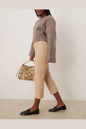 Abercrombie & Fitch Low rise capri pant in beige