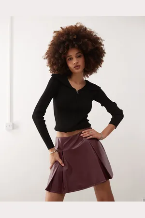 Reclaimed PU skort in burgundy