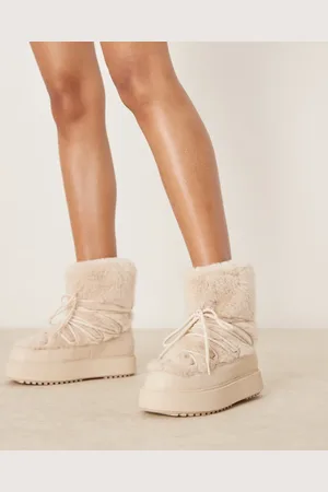 New Look Fluffy snow boot in cream