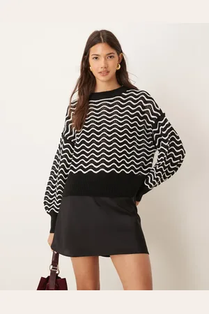 JDY Zig zag stripe detail jumper in and white