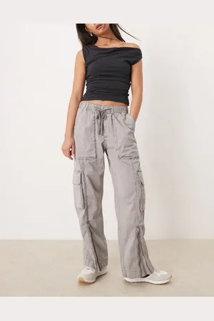 Abercrombie & Fitch High rise wide leg cargo trousers in